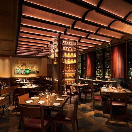 Moxy Nyc Chelsea Hotel New York City Exterior photo