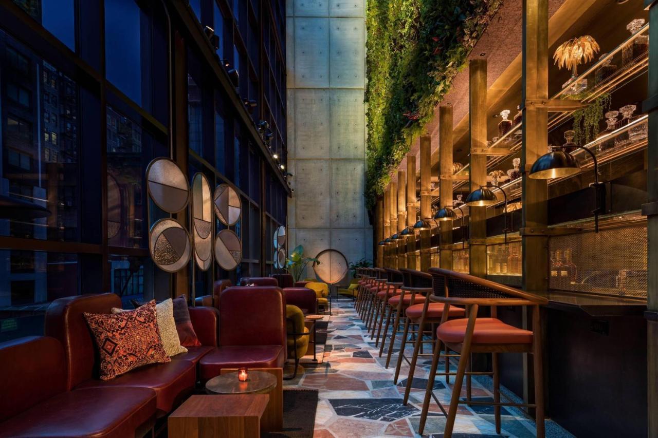 Moxy Nyc Chelsea Hotel New York City Exterior photo